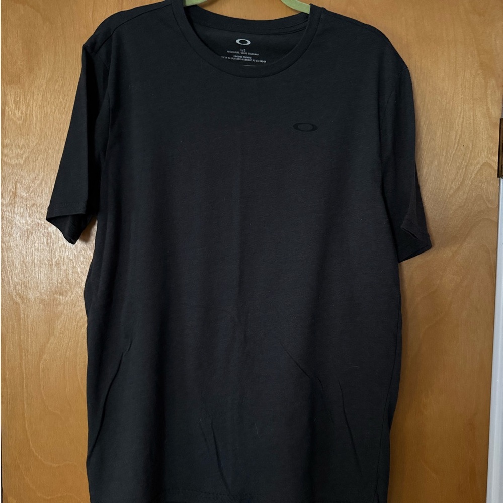 Oakley Men's Charcoal Gray T-Shirt